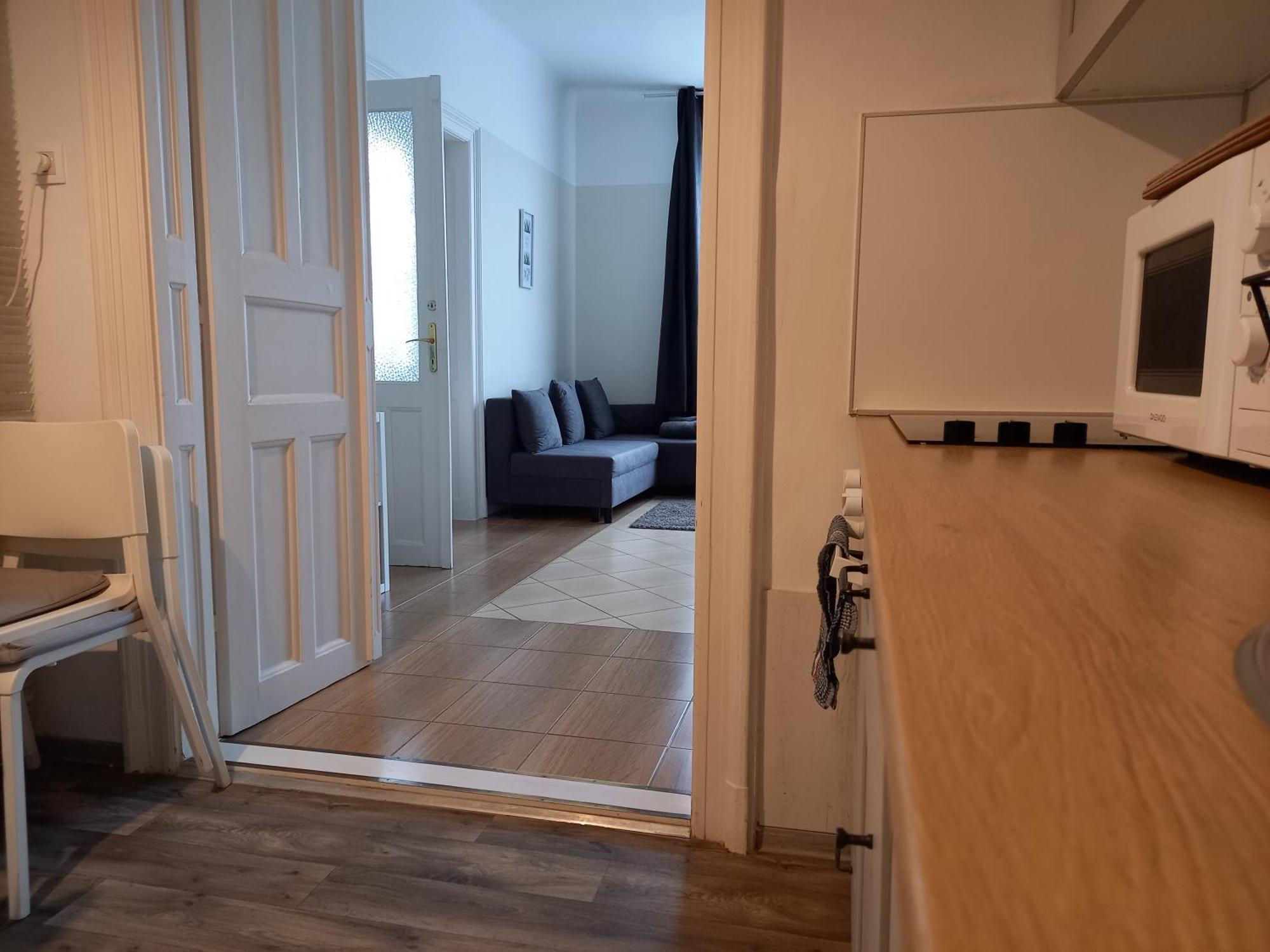 Idill Apartmanhaz B&B Tiszafured Bagian luar foto